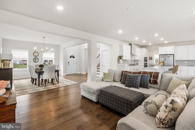 423 EMERALD CT, Spring City, PA 19475