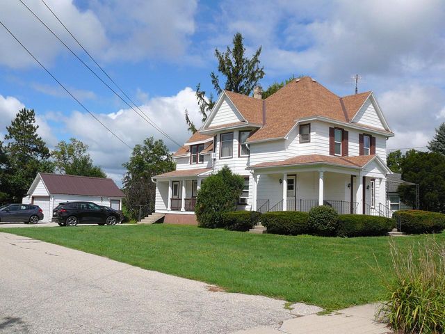 147 Fremont STREET, Walworth, WI 53184