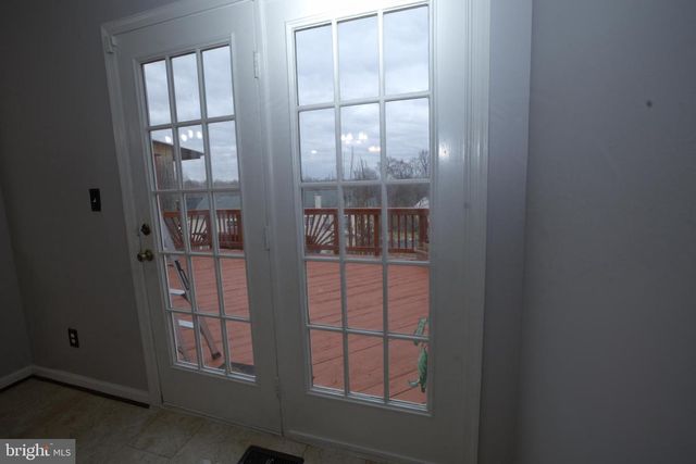 2558 GRAYTON LN, Woodbridge, VA 22191