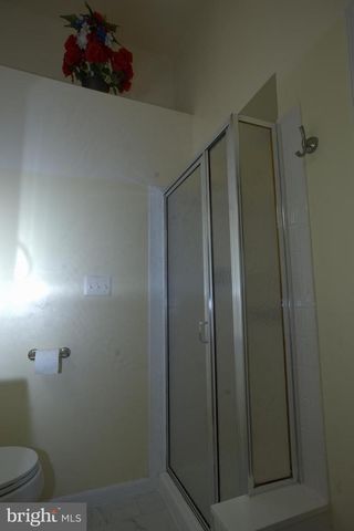 2558 GRAYTON LN, Woodbridge, VA 22191