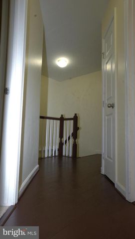 2558 GRAYTON LN, Woodbridge, VA 22191