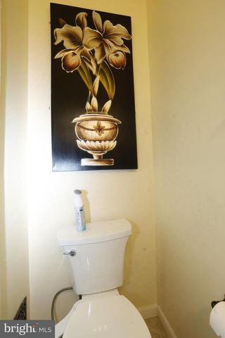 2558 GRAYTON LN, Woodbridge, VA 22191