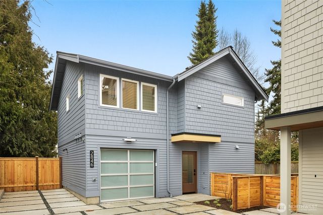 2846 35th Avenue W, Seattle, WA 98199