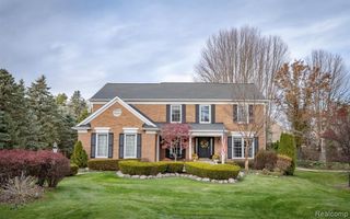 2456 Westwood Drive, Rochester Hills, MI 48306