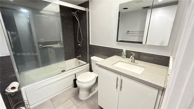 12500 SW 5th Ct 307M, Pembroke Pines, FL 33027