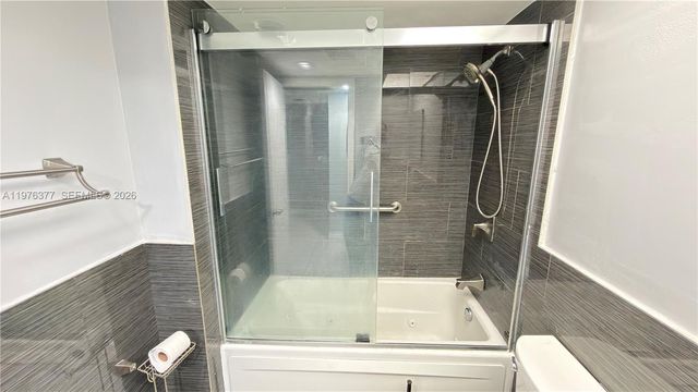 12500 SW 5th Ct 307M, Pembroke Pines, FL 33027