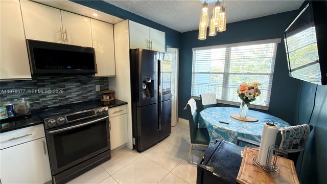 12500 SW 5th Ct 307M, Pembroke Pines, FL 33027