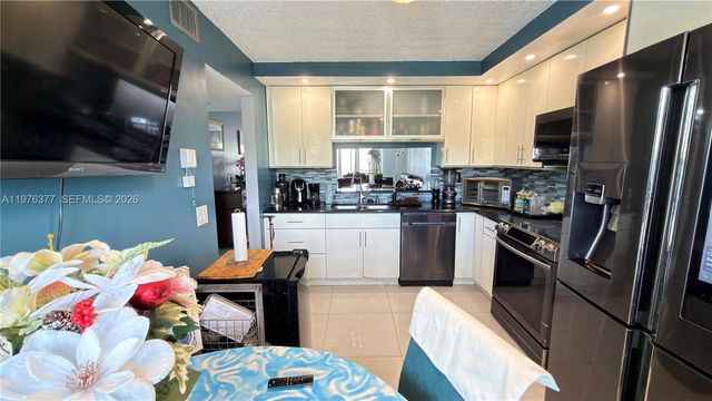 12500 SW 5th Ct 307M, Pembroke Pines, FL 33027