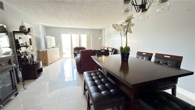 12500 SW 5th Ct 307M, Pembroke Pines, FL 33027