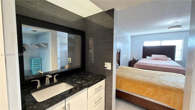 12500 SW 5th Ct 307M, Pembroke Pines, FL 33027