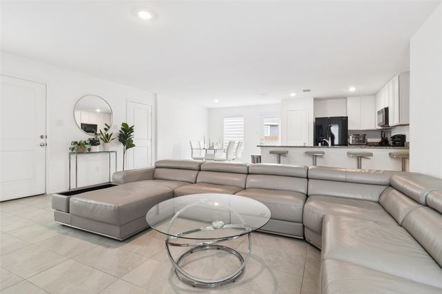 242 HARVEST St, Princeton, TX 75407