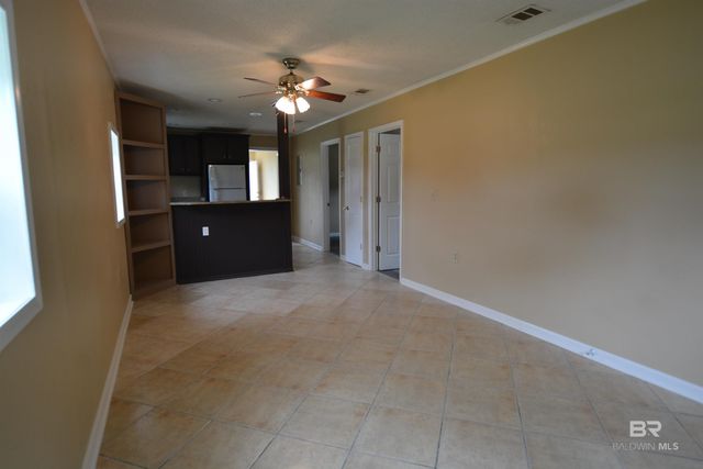 422 W 4th Avenue, Foley, AL 36535