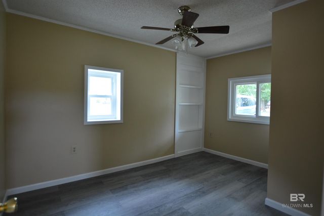 422 W 4th Avenue, Foley, AL 36535