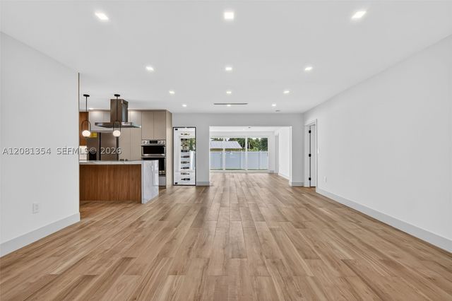 1917 N Swinton Ave, Delray Beach, FL 33444