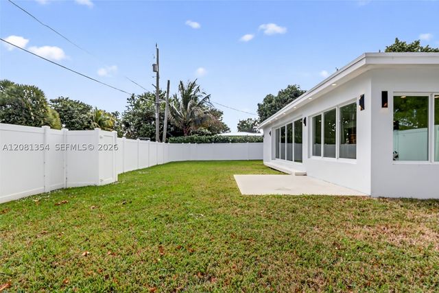 1917 N Swinton Ave, Delray Beach, FL 33444