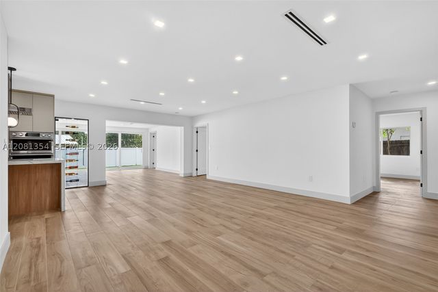 1917 N Swinton Ave, Delray Beach, FL 33444