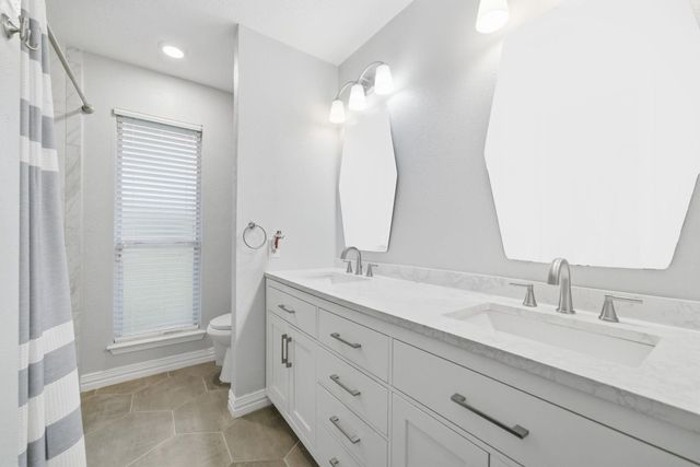 16918 Barkentine Lane, Friendswood, TX 77546