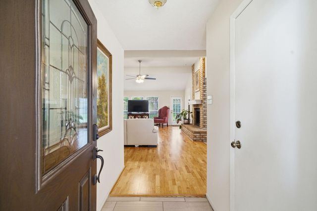 16918 Barkentine Lane, Friendswood, TX 77546