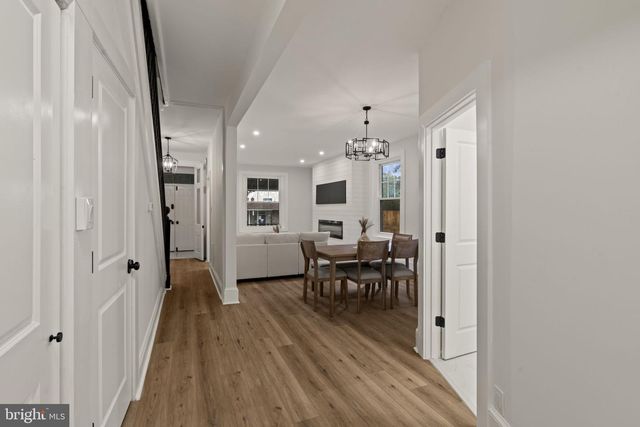 147 W HARVEY ST, Philadelphia, PA 19144