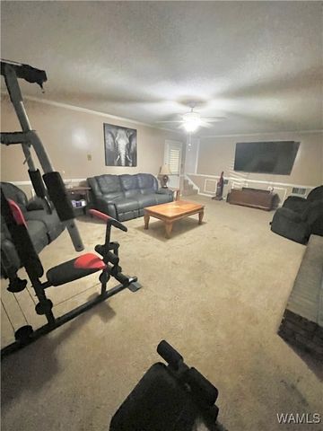 688 County Road 67, Moundville, AL 35474