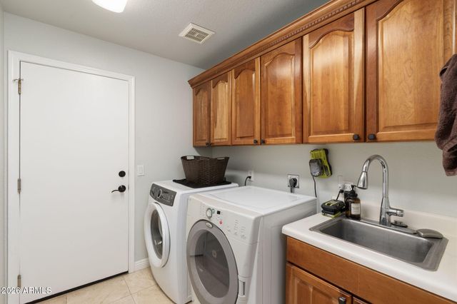 3064 E HUBER Street, Mesa, AZ 85213