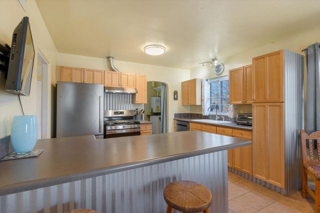 1212 Lead Avenue SW, Albuquerque, NM 87102