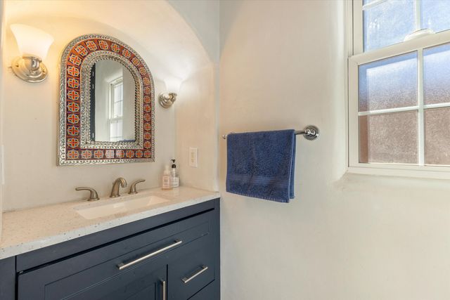 1212 Lead Avenue SW, Albuquerque, NM 87102