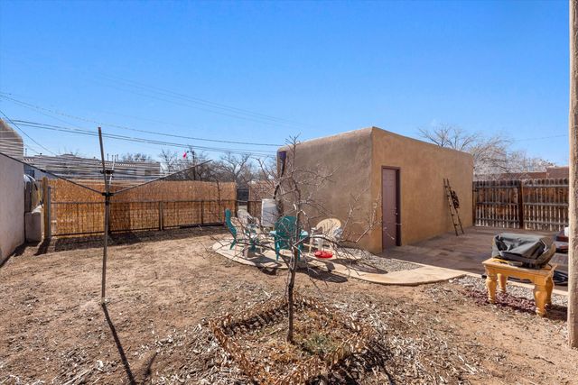 1212 Lead Avenue SW, Albuquerque, NM 87102