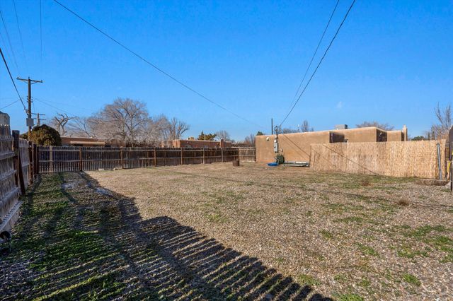 1212 Lead Avenue SW, Albuquerque, NM 87102