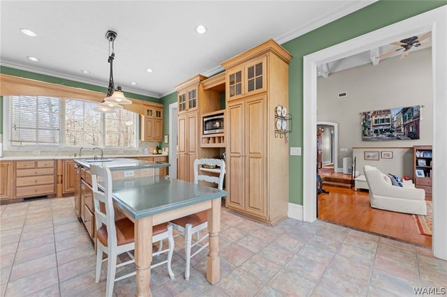 395 Tanglewood Circle, Reform, AL 35481