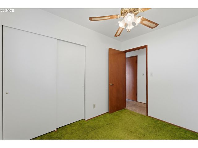 16706 Se ANKENY St, Portland, OR 97233