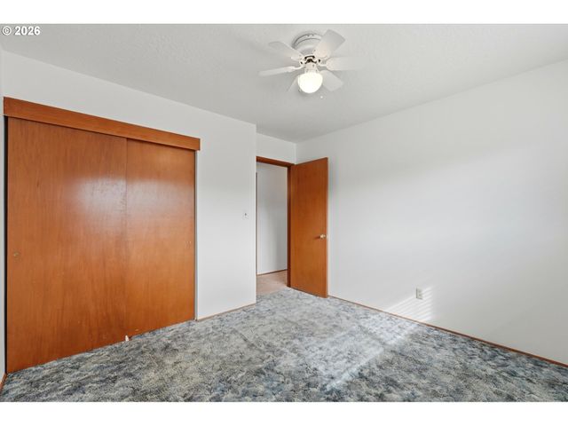 16706 Se ANKENY St, Portland, OR 97233