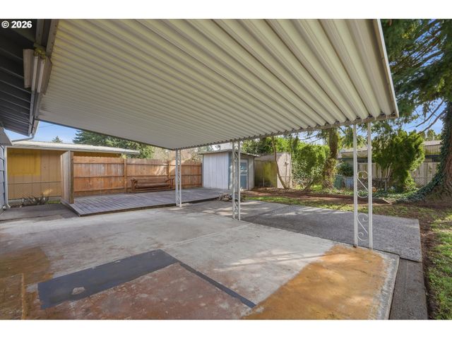 16706 Se ANKENY St, Portland, OR 97233