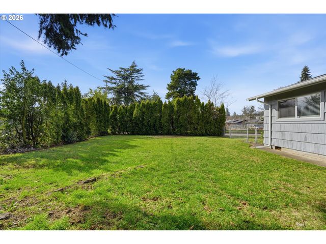 16706 Se ANKENY St, Portland, OR 97233