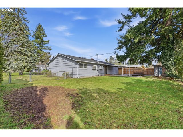 16706 Se ANKENY St, Portland, OR 97233