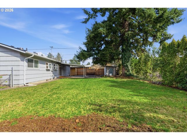 16706 Se ANKENY St, Portland, OR 97233