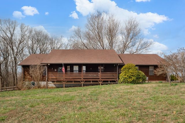 2427 Toler Rd, Woodlawn, TN 37191