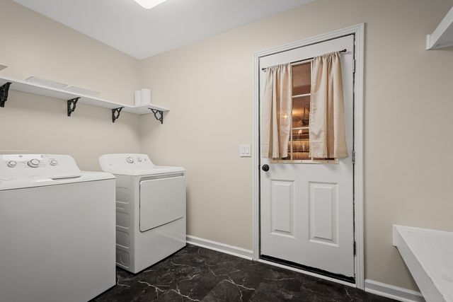 2427 Toler Rd, Woodlawn, TN 37191