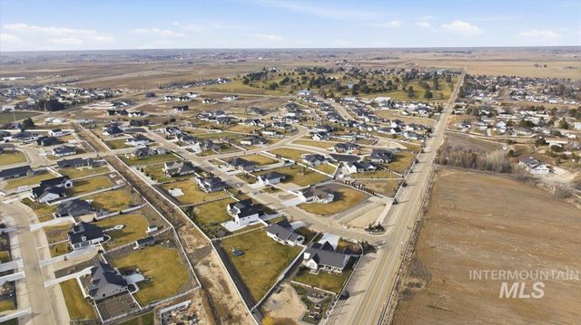 15082 Pronghorn Dr, Caldwell, ID 83607