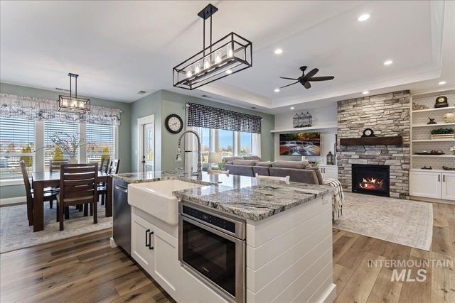 15082 Pronghorn Dr, Caldwell, ID 83607