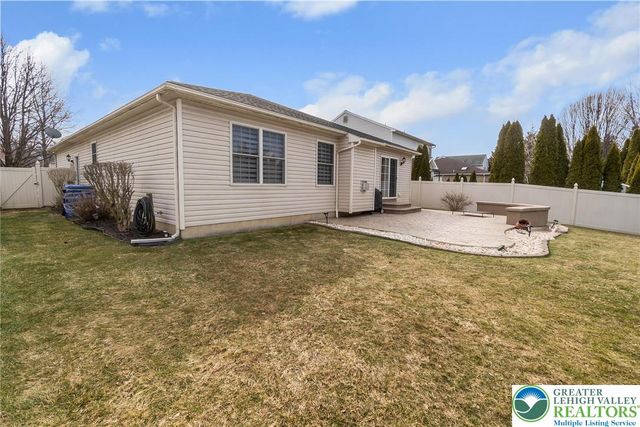 1945 Vintage Drive, Bethlehem Twp, PA 18045