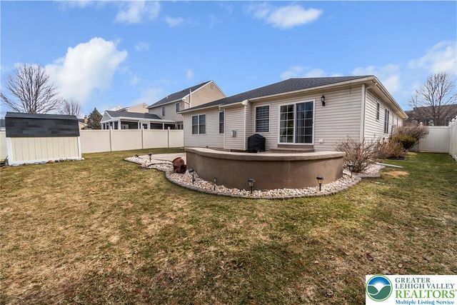 1945 Vintage Drive, Bethlehem Twp, PA 18045