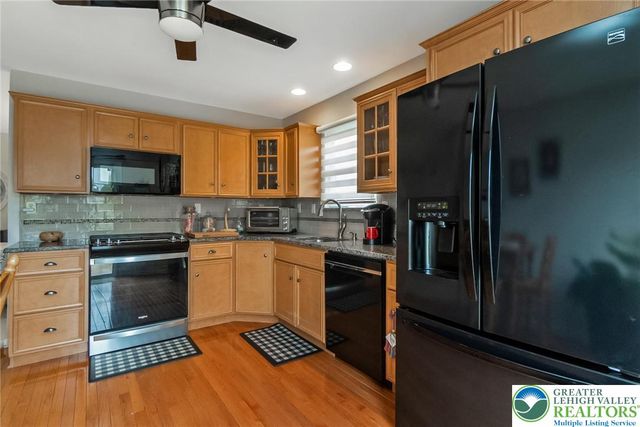 1945 Vintage Drive, Bethlehem Twp, PA 18045