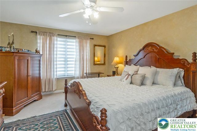 1945 Vintage Drive, Bethlehem Twp, PA 18045