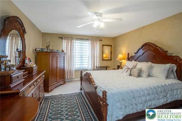 1945 Vintage Drive, Bethlehem Twp, PA 18045