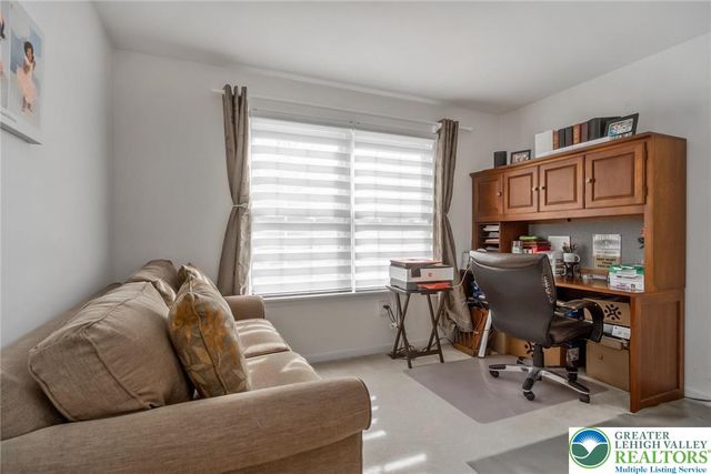 1945 Vintage Drive, Bethlehem Twp, PA 18045