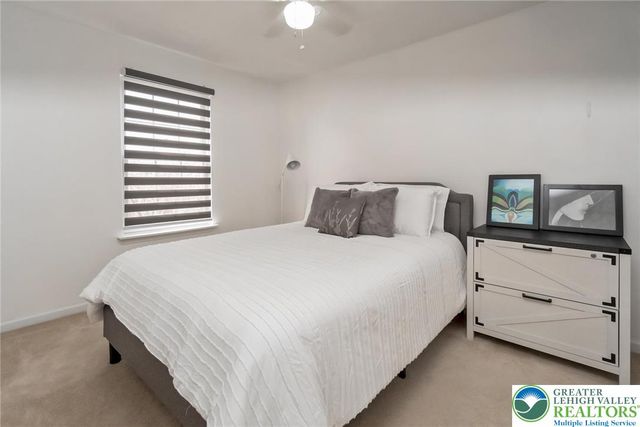 1945 Vintage Drive, Bethlehem Twp, PA 18045