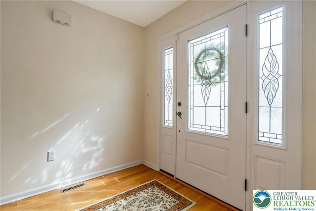 1945 Vintage Drive, Bethlehem Twp, PA 18045