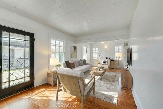 926 Newport, Long Beach, CA 90804