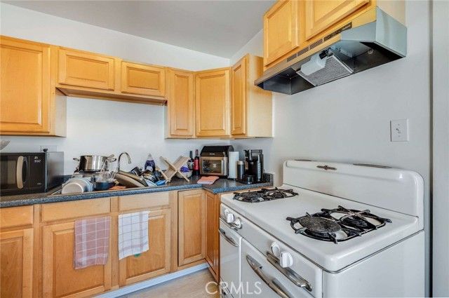 926 Newport, Long Beach, CA 90804